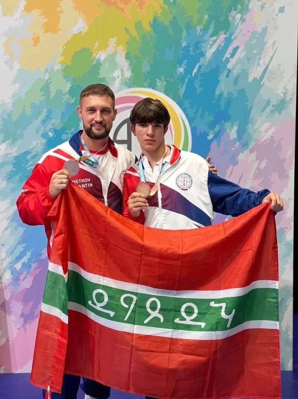 Саид Гьажимурадова дуьньядин каратэдин чемпионатда кишпирдин медаль къачуна!
